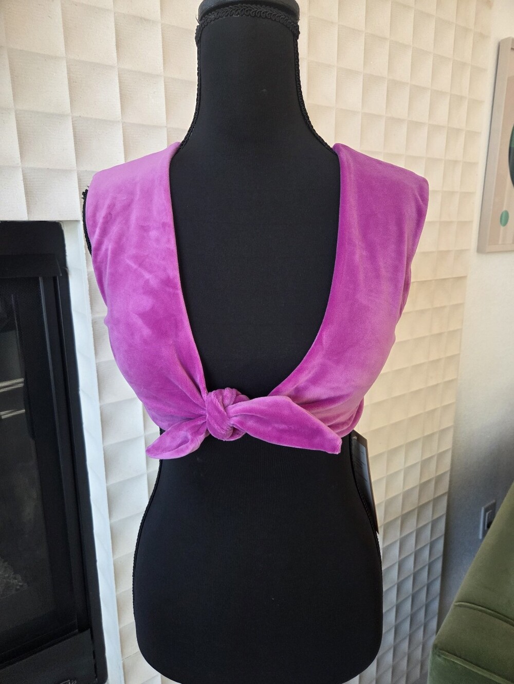 New Niyama Sol $58 MSRP Velour Knotty Sports Bra Magenta Pink NWT Small / Medium - Picture 3 of 7